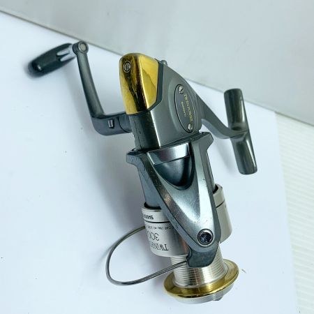  SHIMANO シマノ ツインパワー　3000　スピニングリール　本体のみ SC69F
