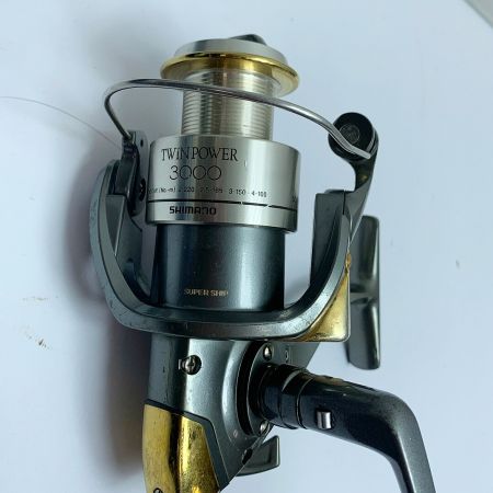  SHIMANO シマノ ツインパワー　3000　スピニングリール　本体のみ SC69F