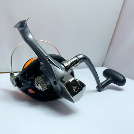  DAIWA ダイワ 17クロスキャスト 4000 　スピニングリール 17ｸﾛｽｷｬｽﾄ 4000 059660