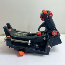 ★★ 第一精工  SUPERラーク ロッドホルダー　 Bランク