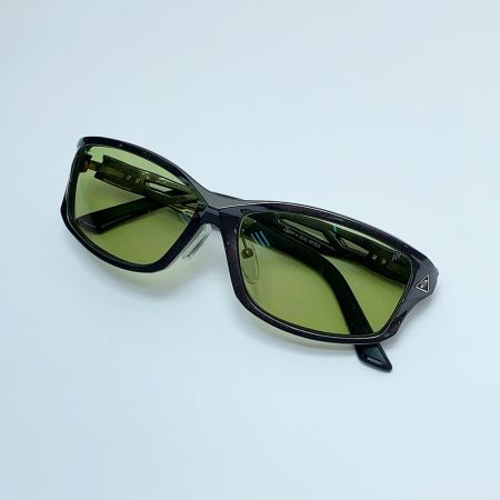  Zeque STELTH フレーム/GUNMETAL　レンズ/EASE GREEN　偏光サングラス　ケース付 F-1932