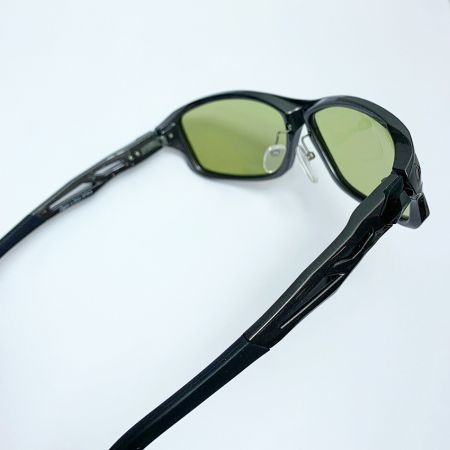  Zeque STELTH フレーム/GUNMETAL　レンズ/EASE GREEN　偏光サングラス　ケース付 F-1932
