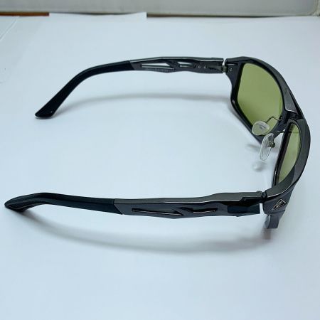  Zeque STELTH フレーム/GUNMETAL　レンズ/EASE GREEN　偏光サングラス　ケース付 F-1932