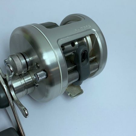  SHIMANO シマノ 92カルカッタ100 　ベイトリール　箱付き RH331