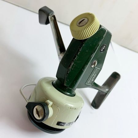  Abu Garcia アブガルシア カーディナル 44  スピニングリール　キズあり　使用感あり ｶｰﾃﾞｨﾅﾙ 44