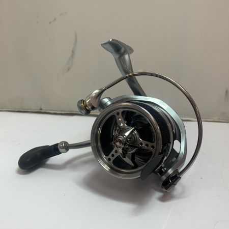  DAIWA ダイワ 18GRANDSURF  スピニングリール　キズあり 059400