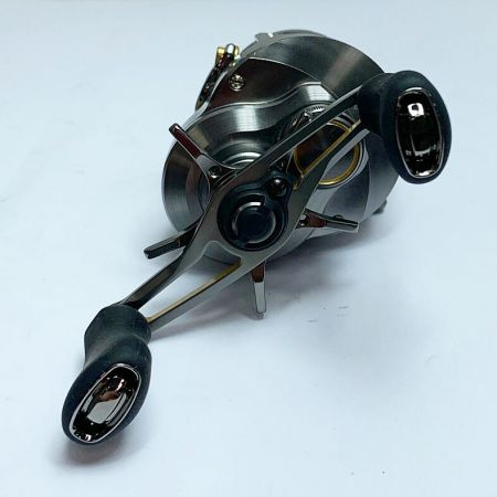  SHIMANO シマノ  23カルカッタコンクエスト BFS HG 左ハンドル　ベイトリール　箱付 045690