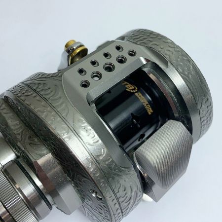  SHIMANO シマノ  23 カルカッタコンクエスト BFS HG カスタム品 ベイトリール 045690