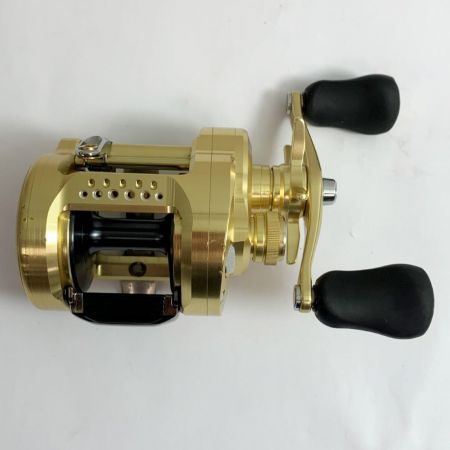  SHIMANO シマノ 23 カルカッタコンクエストMD 400XG ベイトリール　打痕跡あり 045959