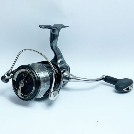 LUVIAS　スピニングリール　24ルビアス　LT4000-XH ダイワ DAIWA LT4000-XH 釣り用品 リール スピニングリール