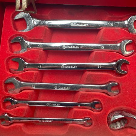 Kingsley/キングスレイ ツールBOX レッド