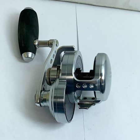  STUDIO OCEAN MARK  両軸リール 替えスプール付　箱付 BH-L50Hi/R