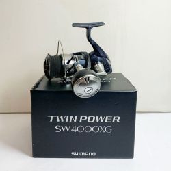 ★★ SHIMANO シマノ 21ツインパワーSW 4000XG スピニングリール　キズ有 箱・取説、ゴメクサススタンド付 4221 Cランク