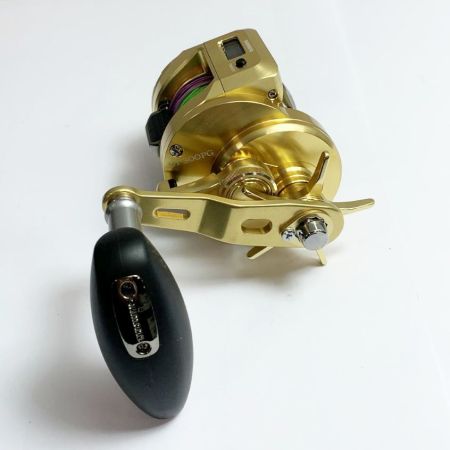  SHIMANO シマノ オシアコンクエスト 300PG 　ベイトリール　ゴメクサスハンドルノブ付 03821