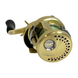 ★★ SHIMANO シマノ 14カルカッタコンクエスト 200 キズ有 　ベイトリール　本体のみ 03204 Bランク
