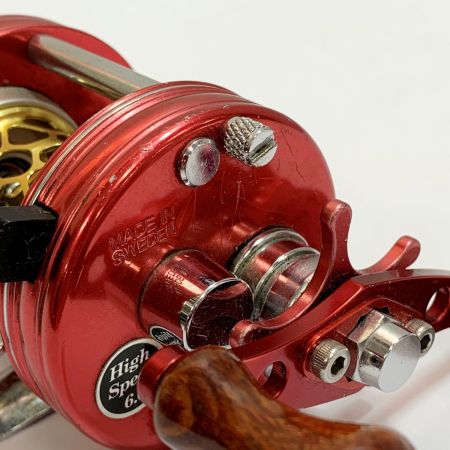  ABU アンバサダー2500C アベイルスプール　ベイトリールキズ、使用感あり ｱﾝﾊﾞｻﾀﾞｰ2500C レッド