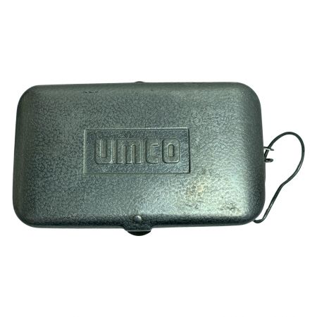  umco ルアーケース シルバー