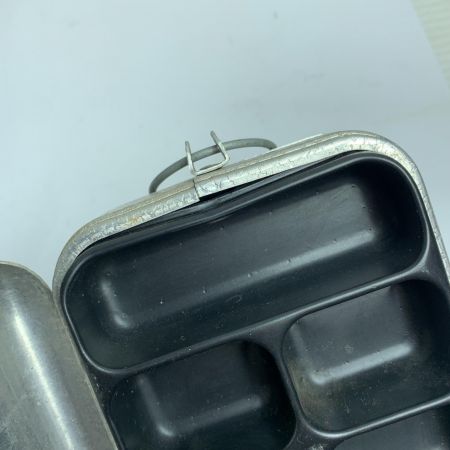  umco ルアーケース シルバー