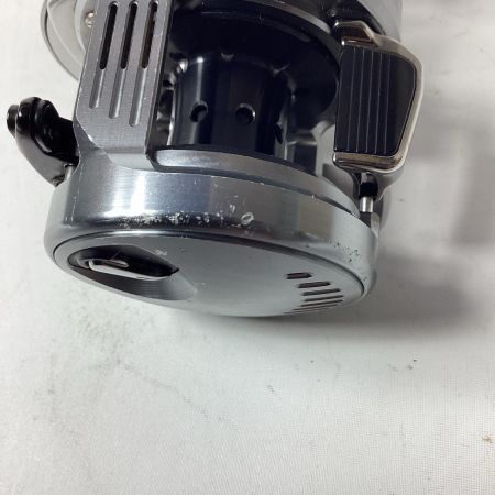SHIMANO シマノ ベイトリール  03978 19カルカッタコンクエストD 本体のみ