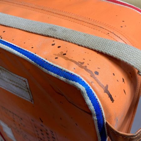   救命浮器  使用感有、シミあり 平成6年製 桜マーク入り　34×20×67cm FTM-4Y型