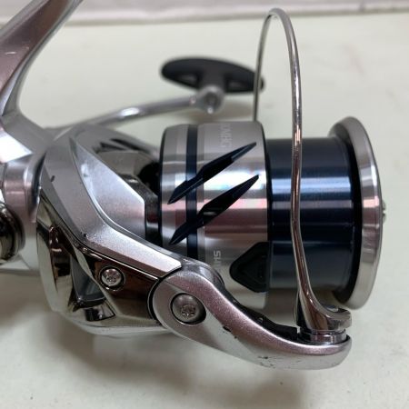  SHIMANO シマノ スピニングリール 23ストラディック 4000MHG キズ有 045898
