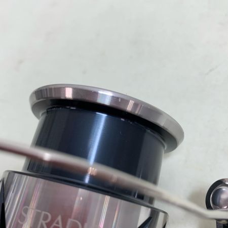  SHIMANO シマノ スピニングリール 23ストラディック 4000MHG キズ有 045898