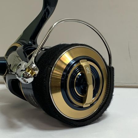  DAIWA ダイワ 20 ソルティガ 20000-H スピニングリール　キズあり　本体のみ 309516-000850