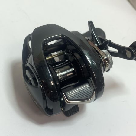  SHIMANO シマノ  24メタニウム DC70XG ベイトリール　箱付　キズ、スレあり 046642