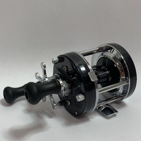  Abu Garcia アブガルシア ABU アンバサダー5501C　ベイトリール