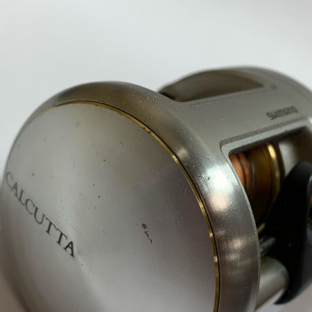  SHIMANO シマノ 05 カルカッタ 101  ベイトリール　本体のみ 01958