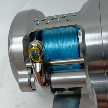 SHIMANO シマノ ベイトリール 045713 23カルカッタコンクエストBFS XGL 箱・取説・ソフトケース