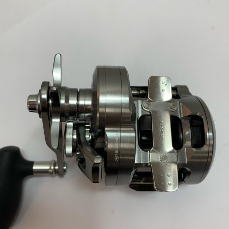  SHIMANO シマノ 24オシアコンクエストCT 300HG　両軸リール 046710