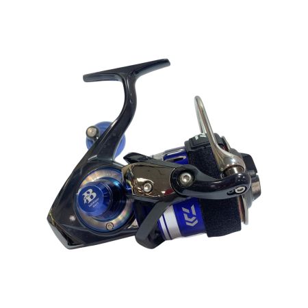  DAIWA ダイワ  15ソルティガ 4500　箱・取説・ソフトケース付　スピニングリール 059545