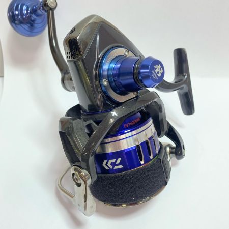  DAIWA ダイワ  15ソルティガ 4500　箱・取説・ソフトケース付　スピニングリール 059545