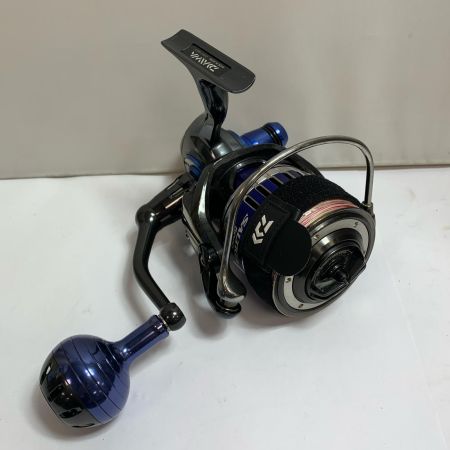  DAIWA ダイワ 15ソルティガ 5000　スピニングリール　箱・取説付・ソフトケース 059547