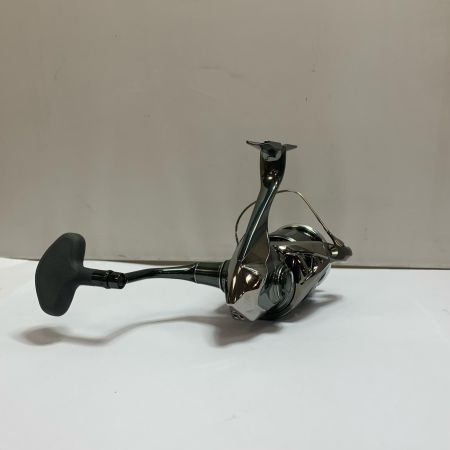 SHIMANO シマノ  22ステラ 4000MHG  スピニングリール　ポーチ、箱付 043955