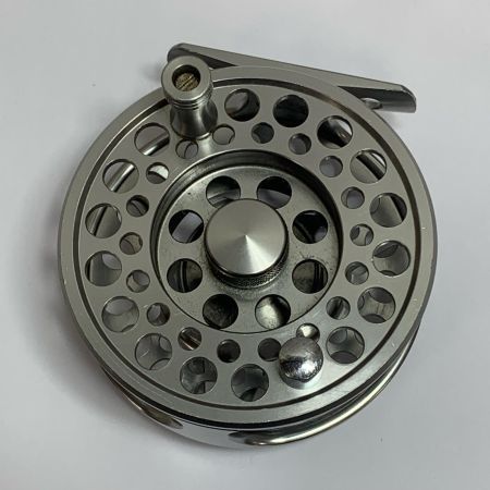  AXISCO フライリール　本体のみ　キズあり ARA-3D