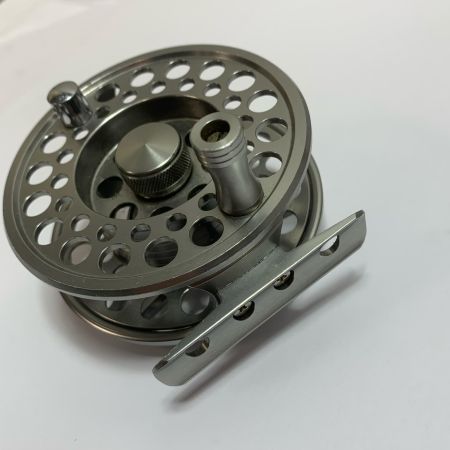  AXISCO フライリール　本体のみ　キズあり ARA-3D