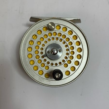  ufmウエダ カンタータ 2350　フライリール