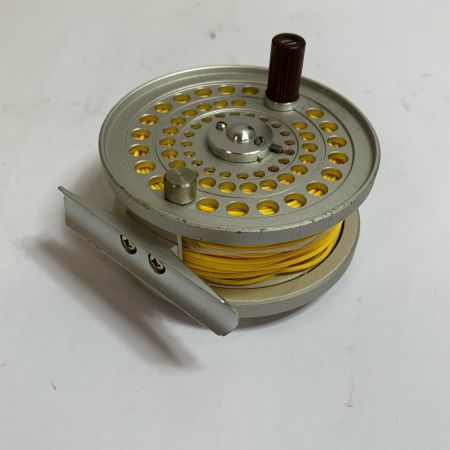  ufmウエダ カンタータ 2350　フライリール