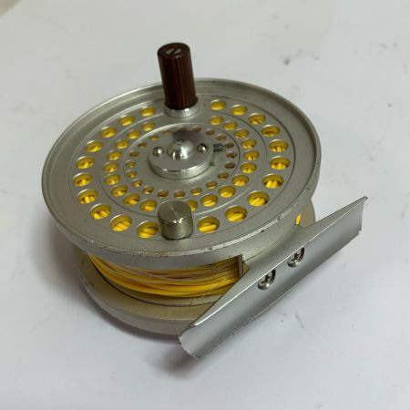  ufmウエダ カンタータ 2350　フライリール