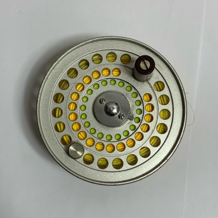  ufmウエダ カンタータ 2350　フライリール　替えスプール、ポーチ付