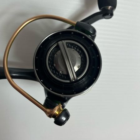 Abu Garcia アブガルシア スピニングリール  REVO ALX Theta 2000SH