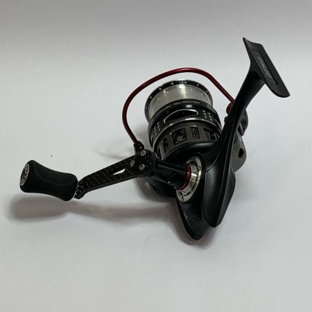  Abu Garcia アブガルシア REVO MGX2500SH スピニングリール　本体のみ