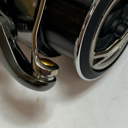  SHIMANO シマノ 24ツインパワー4000MHG  スピニングリール　ゴメクサスハンドルノブ　※純正なし 046864