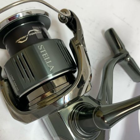  SHIMANO シマノ 22ステラ4000XG スピニングリール　箱、ポーチ付 043962