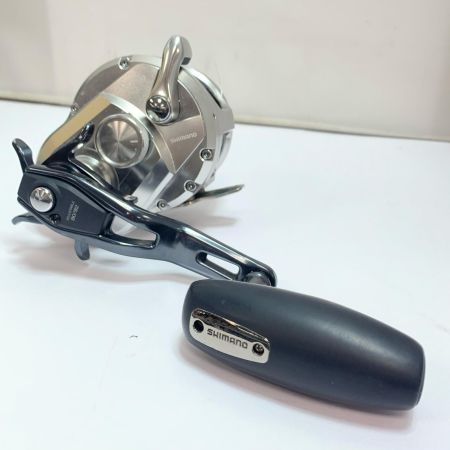  SHIMANO シマノ オシアジガー 2001NRXG  ゴリ感あり 両軸リール　本体のみ 043818