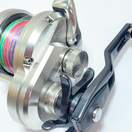  SHIMANO シマノ オシアジガー 2001NRXG  ゴリ感あり 両軸リール　本体のみ 043818
