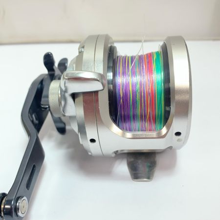  SHIMANO シマノ オシアジガー 2001NRXG  ゴリ感あり 両軸リール　本体のみ 043818