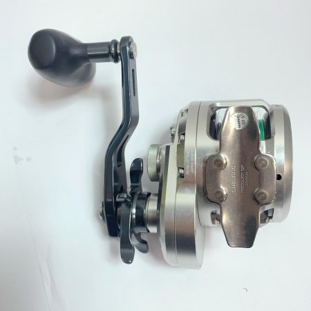  SHIMANO シマノ オシアジガー 2001NRXG  ゴリ感あり 両軸リール　本体のみ 043818